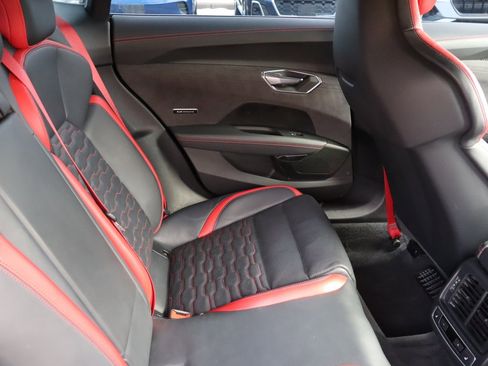 Used 2023 Audi RS e-tron GT image 14