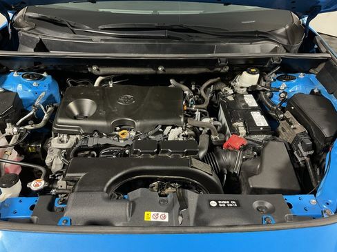 Used 2021 Toyota RAV4 XLE image 6