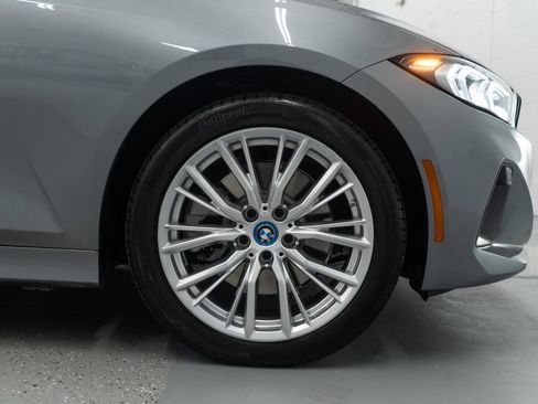 Used 2024 BMW 330e xDrive image 37