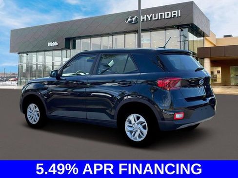 New 2026 Hyundai Venue SE FWD image 4