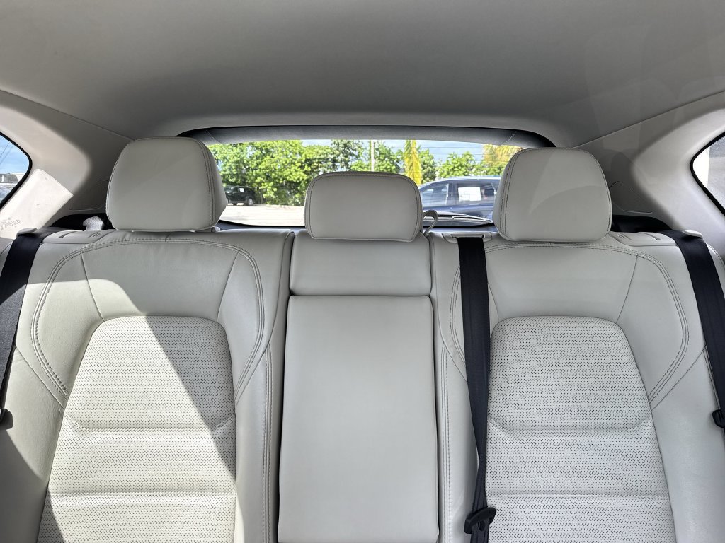 Used 2022 MAZDA CX-5 AWD 2.5 S w/ Premium Package image 18