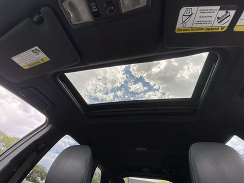 Used 2019 Mitsubishi Outlander LE FWD image 14