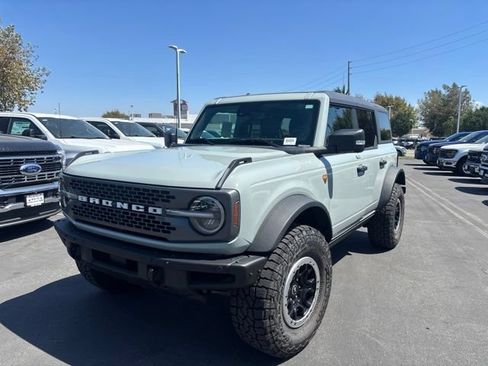 Used 2022 Ford Bronco Badlands AWD/4WD image 4