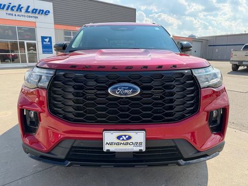 New 2026 Ford Explorer ST-Line w/ ST-Line Street Pack AWD/4WD image 2