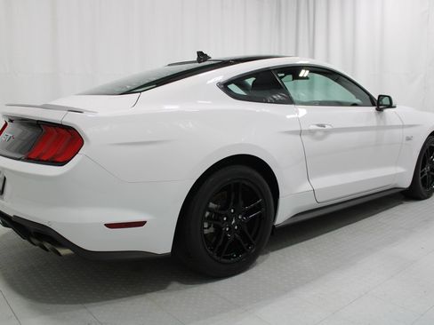 Used 2021 Ford Mustang GT RWD image 6