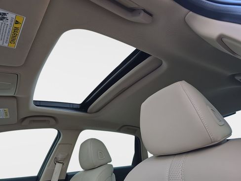 Used 2025 Acura TLX w/ Technology Package image 31