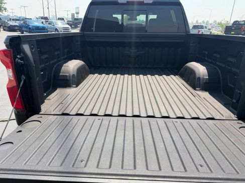 Used 2024 Chevrolet Silverado 1500 RST w/ Rally Edition AWD/4WD image 4