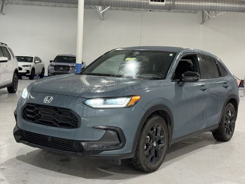 Used 2025 Honda HR-V Sport image 22