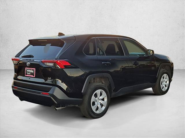 Used 2025 Toyota RAV4 LE AWD/4WD image 5