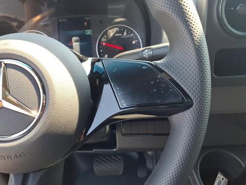 New 2025 Mercedes-Benz Sprinter 2500 image 21