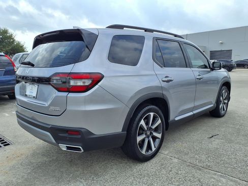 Used 2023 Honda Pilot Touring image 25