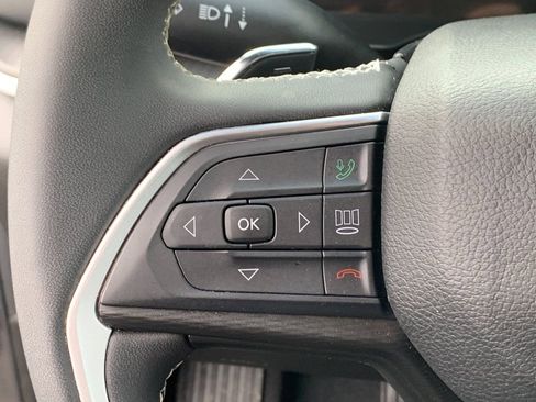 Used 2024 Jeep Grand Cherokee Laredo X w/ Trailer Tow Package image 27