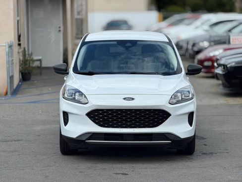 Used 2022 Ford Escape SE FWD image 4