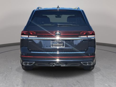 Certified 2024 Volkswagen Atlas SEL Premium R-Line AWD/4WD image 6