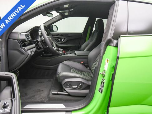 Used 2023 Lamborghini Urus S image 19