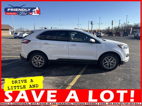 Used 2024 Ford Edge SEL image 7