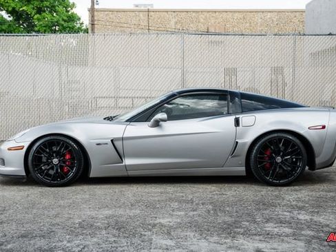 Used 2008 Chevrolet Corvette Z06 w/ Preferred Equipment Group image 13