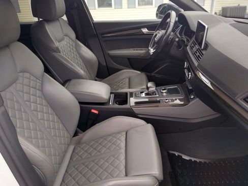 Used 2020 Audi SQ5 Premium Plus image 25