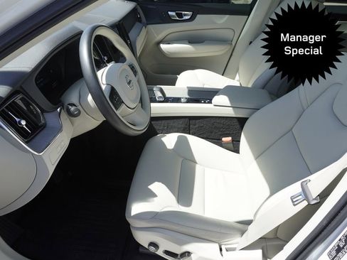 Used 2023 Volvo XC60 T8 Plus w/ Climate Package AWD/4WD image 19