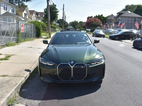 Used 2023 BMW i4 eDrive35 RWD image 3