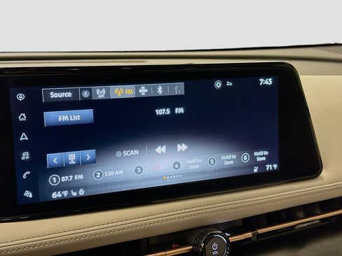Used 2024 Nissan Ariya AWD image 21