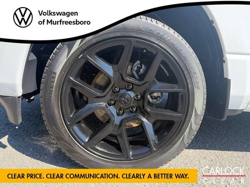 Used 2024 RAM 1500 Laramie AWD/4WD image 8