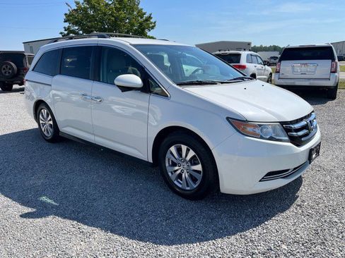 Used 2016 Honda Odyssey SE image 4