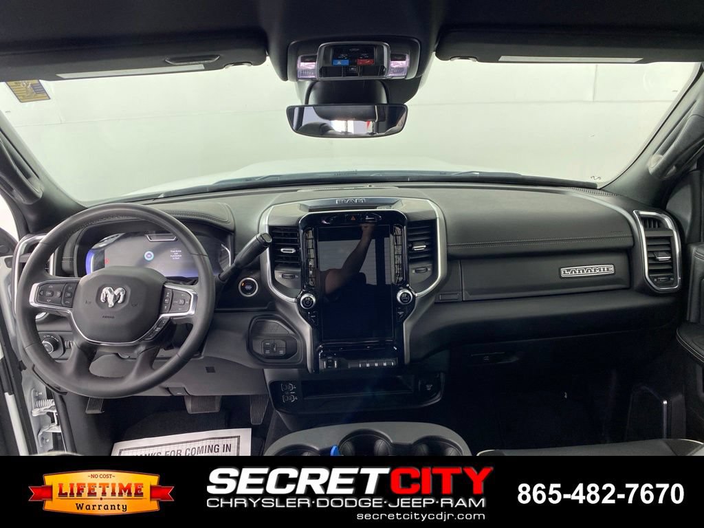 Used 2026 RAM 2500 Laramie AWD/4WD image 27