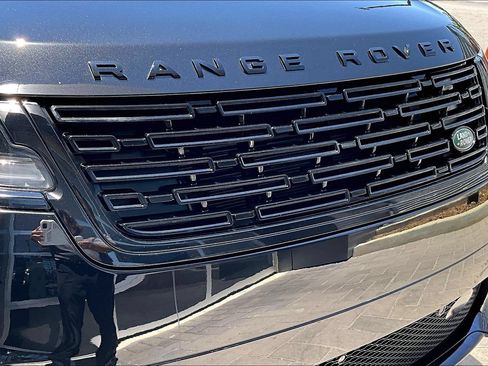 Certified 2025 Land Rover Range Rover Velar Dynamic SE AWD/4WD image 29