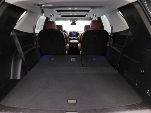 Used 2021 Chevrolet Traverse High Country image 25