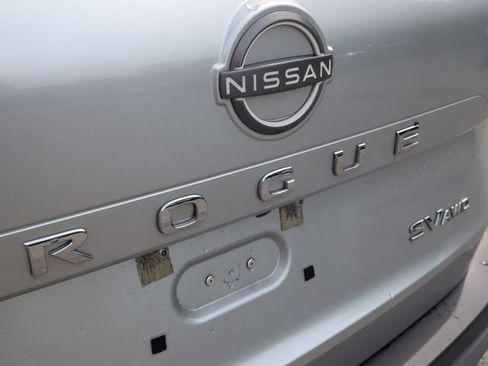 Used 2023 Nissan Rogue SV AWD/4WD image 32