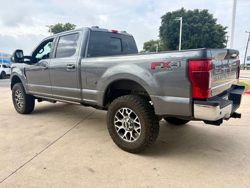 Used 2022 Ford F250 Lariat w/ Lariat Value Package AWD/4WD image 7