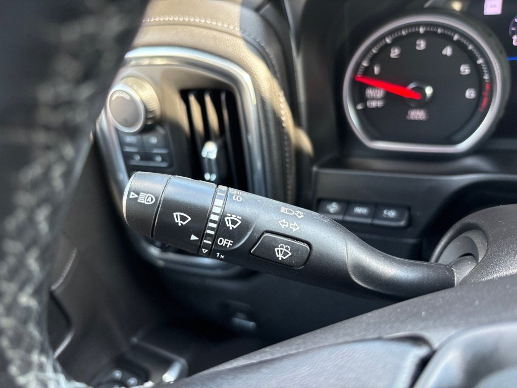 Used 2019 Chevrolet Silverado 1500 High Country AWD/4WD image 24