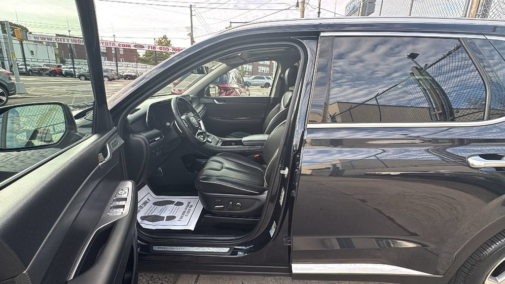 Used 2024 Hyundai Palisade Limited AWD/4WD image 12