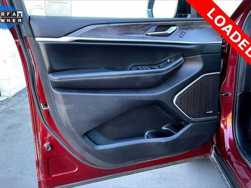 Certified 2021 Jeep Grand Cherokee L Limited image 22