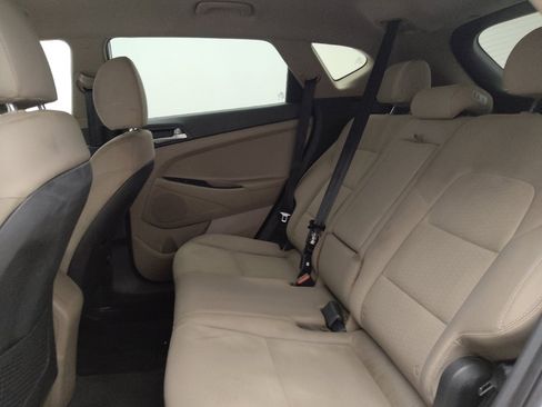 Used 2020 Hyundai Tucson SE w/ Cargo Package FWD image 18