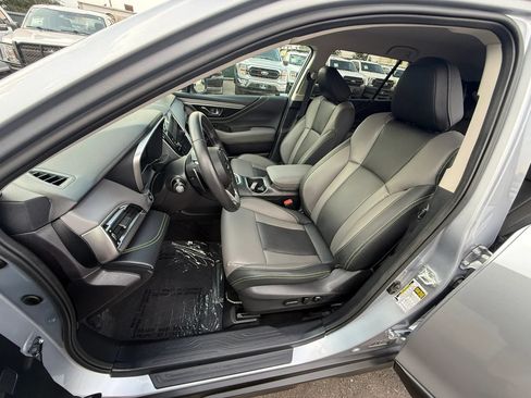Used 2023 Subaru Outback Onyx Edition AWD/4WD image 25