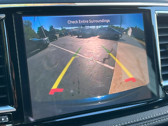 Used 2025 Chrysler Pacifica Limited FWD image 27