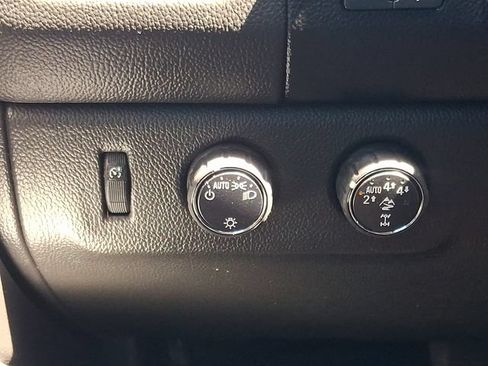 Used 2018 Chevrolet Colorado ZR2 AWD/4WD image 22