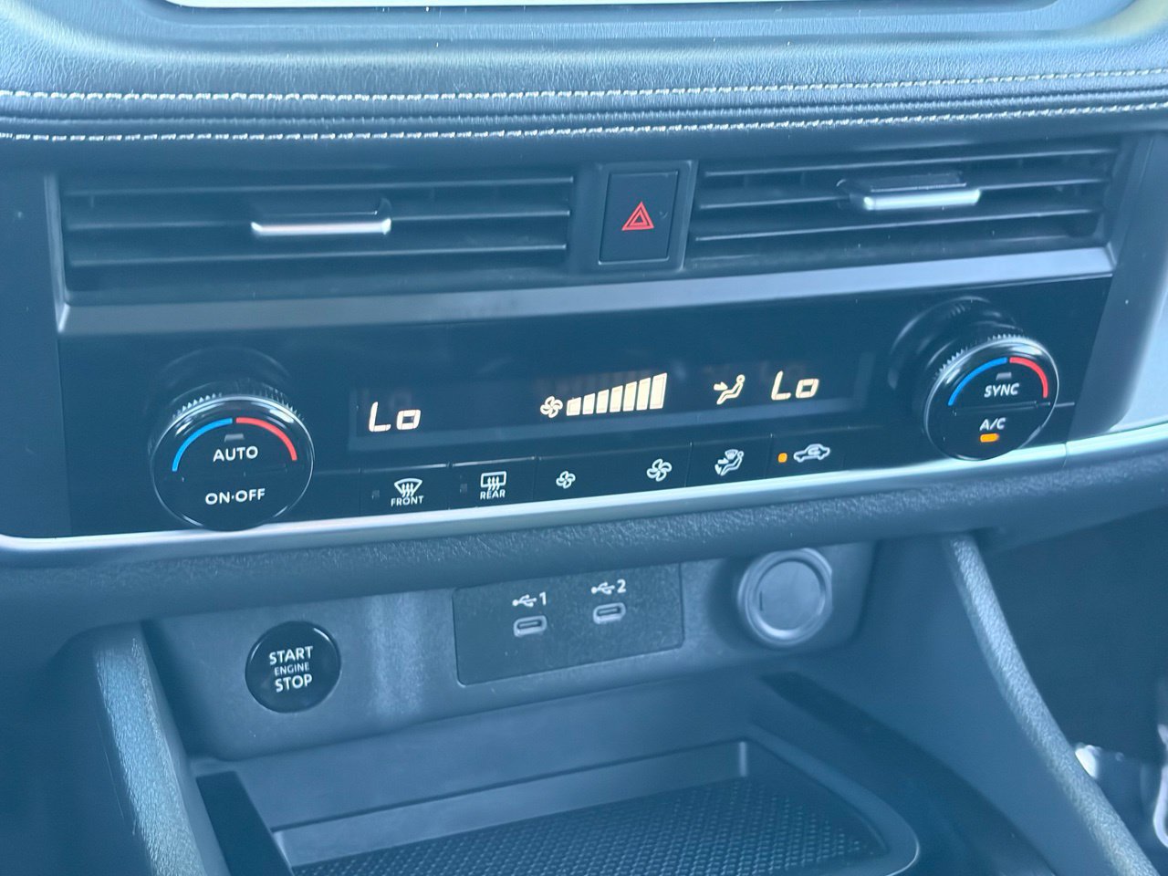 Certified 2025 Nissan Rogue SV FWD image 25