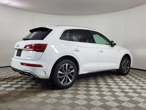 Certified 2023 Audi Q5 2.0T Premium Plus image 12