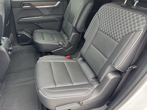 Used 2024 GMC Acadia Denali w/ LPO, Floor Liner Package image 28