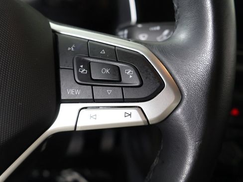 Used 2024 Volkswagen Jetta SE FWD image 41