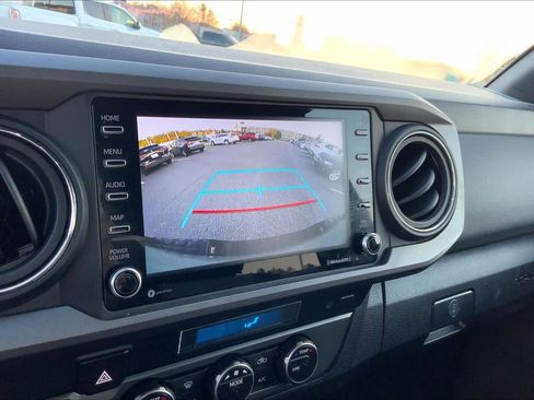 Used 2023 Toyota Tacoma TRD Off-Road w/ Technology Package image 28