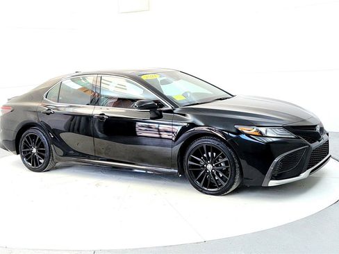 Certified 2021 Toyota Camry XSE image 7