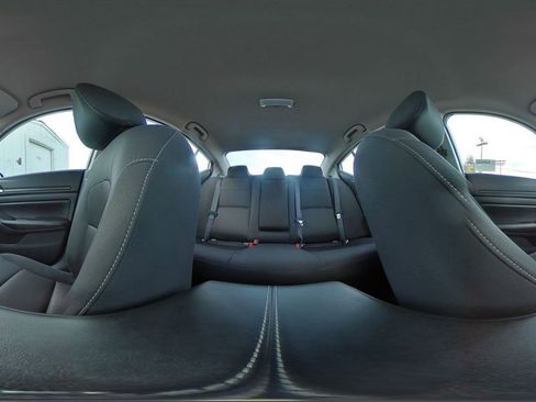 Used 2025 Nissan Altima 2.5 SV image 43