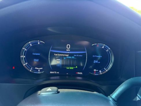 Used 2018 Cadillac Escalade ESV 2WD image 58