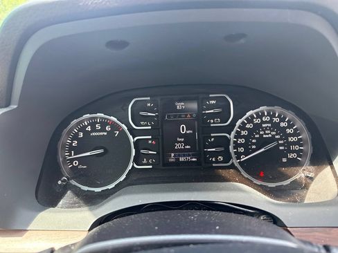 Used 2019 Toyota Tundra Limited w/ TRD Off Road Package AWD/4WD image 12