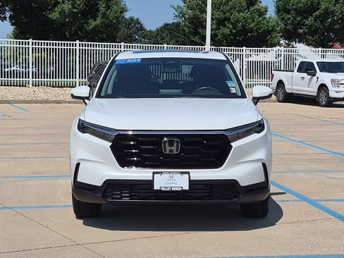 Used 2023 Honda CR-V EX image 3