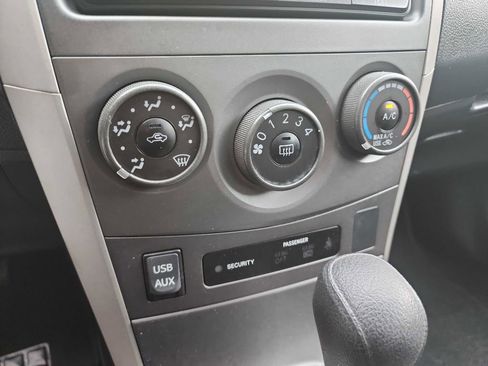 Used 2012 Toyota Corolla S FWD image 17